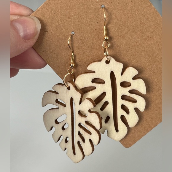 PALMS EARRINGS | Cream | Wood | NWT - Picture 3 of 4